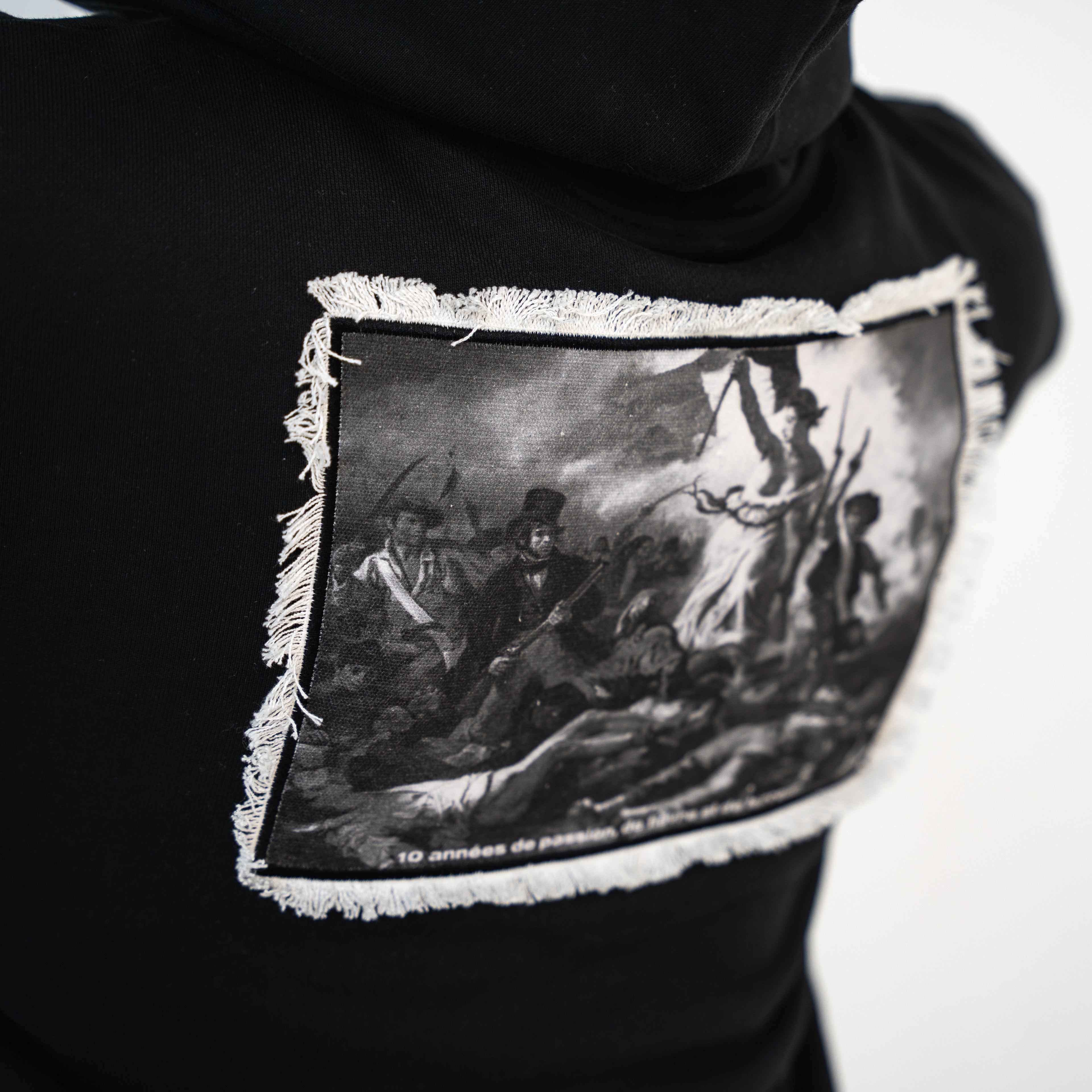 Hoodie "BASTILLE" – Oversized Unisex Hoodie aus Bio-Baumwolle mit Rückenstick