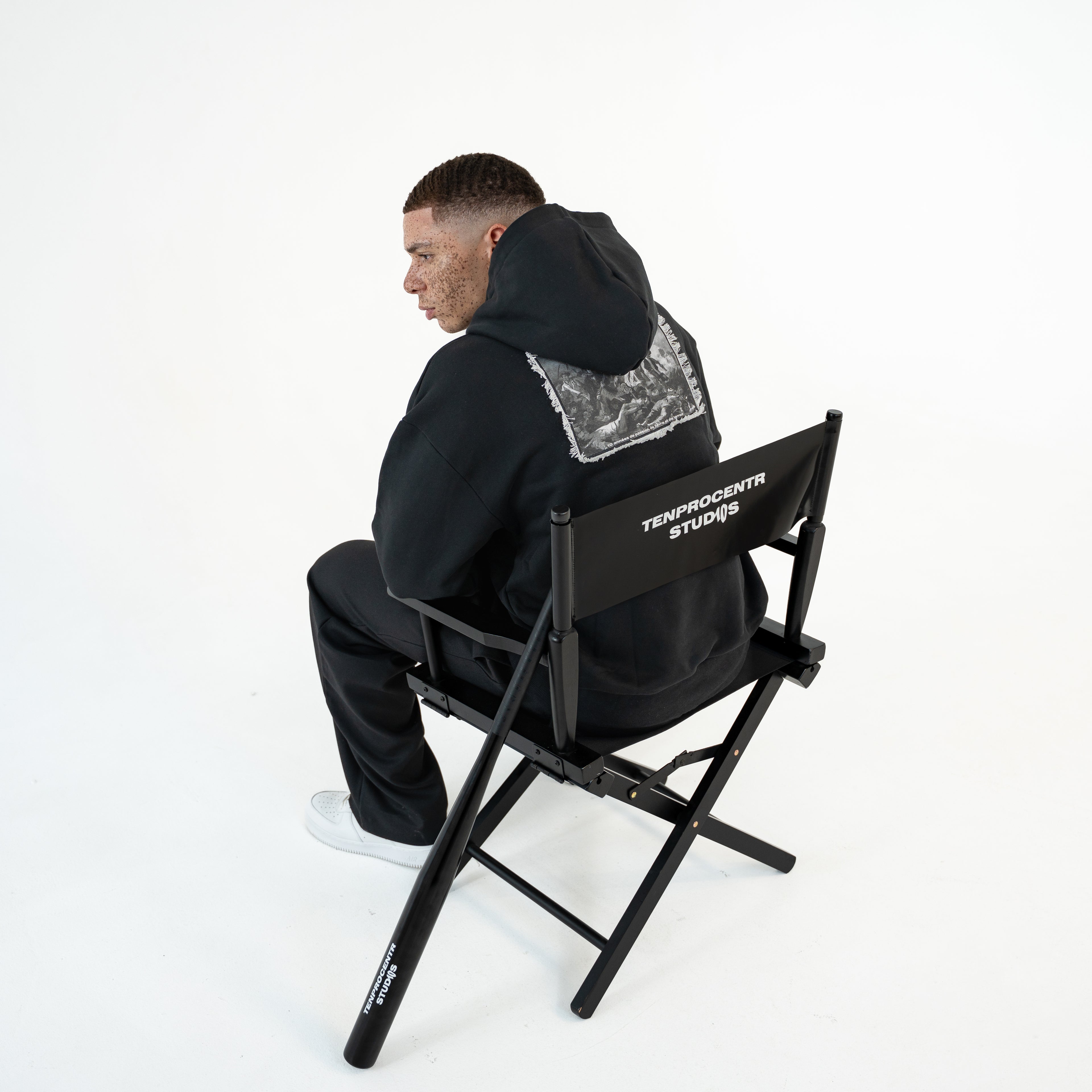 Hoodie "BASTILLE" – Oversized Unisex Hoodie aus Bio-Baumwolle mit Rückenstick